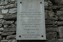 15.5.1351 kuningas Maunu antoi Padisen luostarille kalastusoikeudet Vantaanjoen koskiin