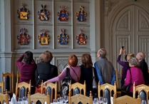 Sass No. 32 vaakuna ylhäällä kiinnostaaa ryhmää