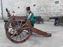 Tykinlaukaus Sasseille
/Meri Kokkola