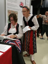 Kansallispukuinen vierailija osastollamme
/Jared Cohen