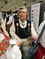 Kesäjuhlilla kävijöitä
/Jared Cohen